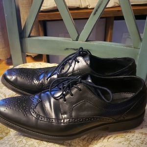 Dressy men shoes, size 9
